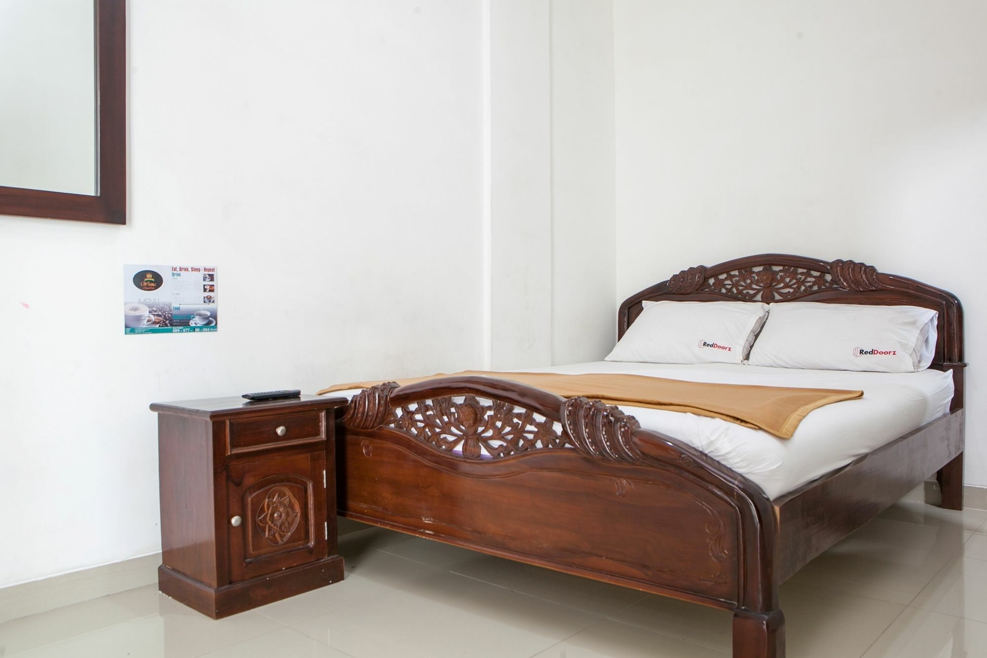 Hotel Reddoorz Near Tegalega Park Bandung Exterior foto